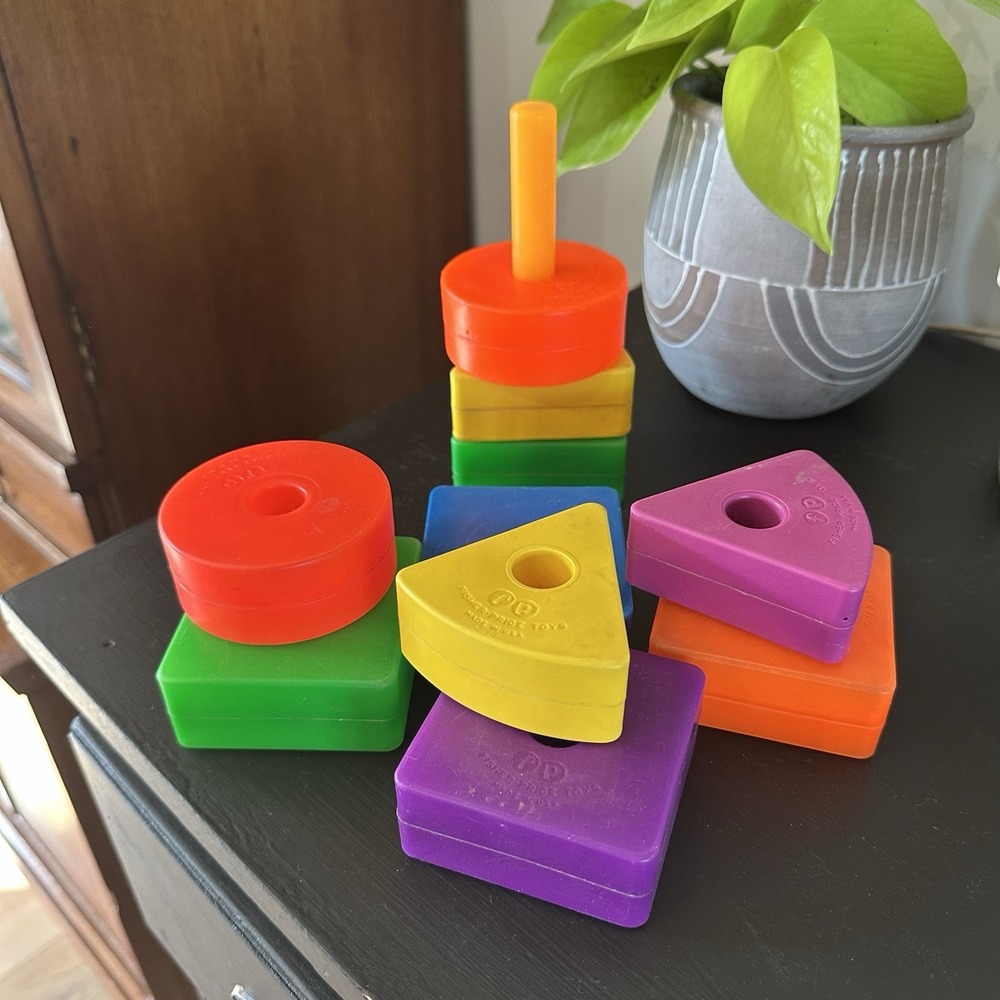 VTG Fisher Price Creative Building Blocks W/ Dowel Colorful Stacking Plastic Toy